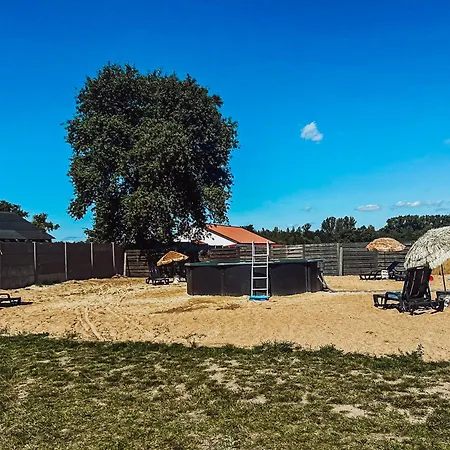 Letniskowy 6-osobowy Caloroczny Nad Jeziorem Wilczynskim ロッジ